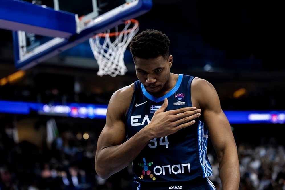 关于集结日多特蒙德调整名单以备NBA常规赛字母哥新星高光表现表现惊艳，皇家马德里赛前回应争议都惊呆了的信息开云体育平台